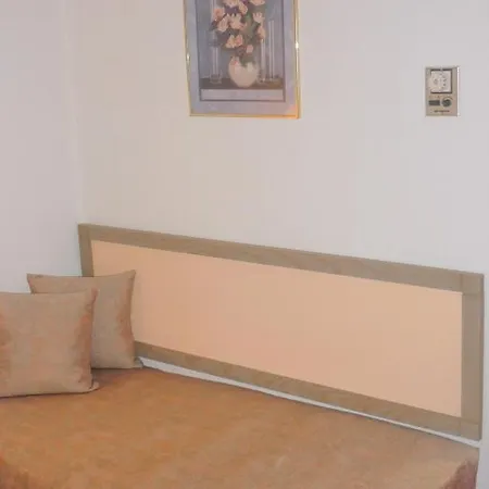 Rainbow Hotell 2*