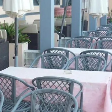 Hotell Rainbow 2*